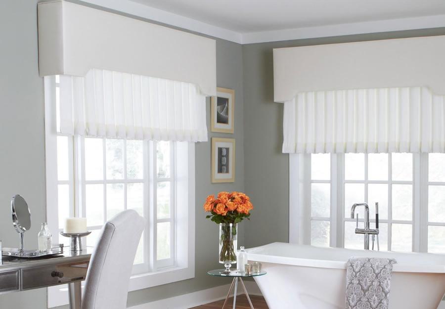 Bathroom with lutron drapes