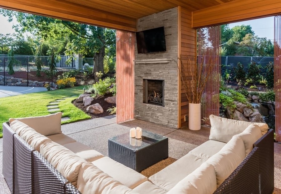 reimagining-your-sanctuary-elevated-outdoor-entertaining-through-bespoke-av-integration